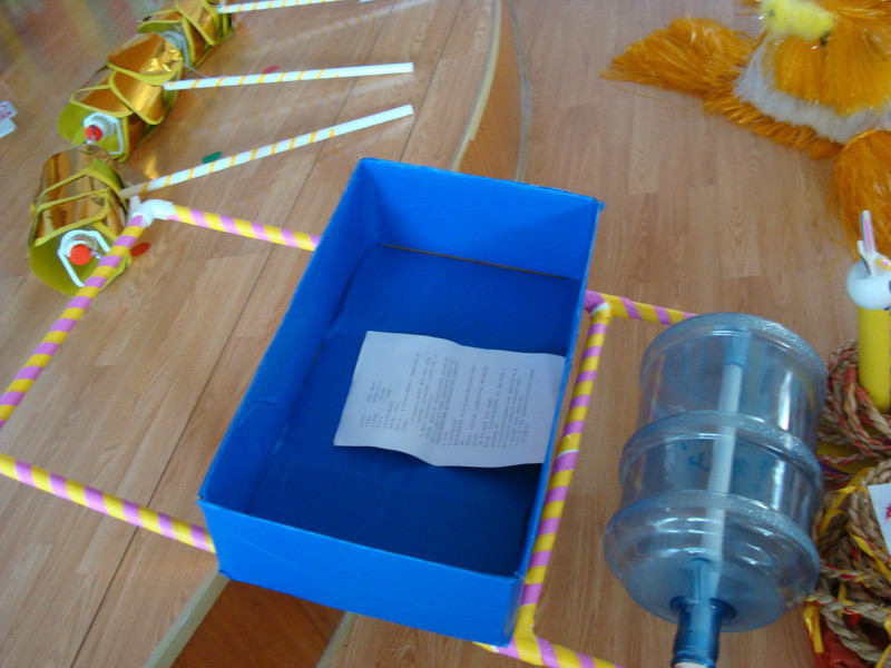 幼儿园玩教具制作:废旧材料——爱跳绳的梅花鹿